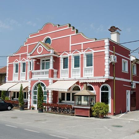 Hotel Drumski Raj Svilajnac Esterno foto