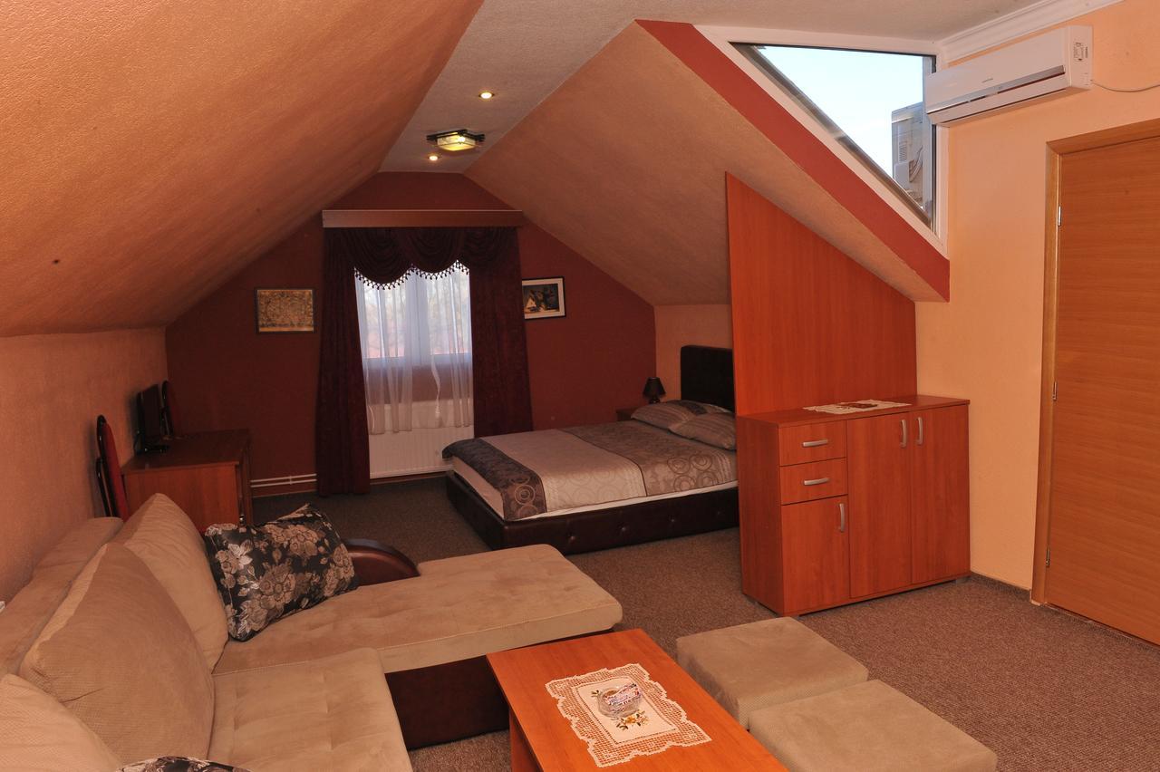 Hotel Drumski Raj Svilajnac Esterno foto