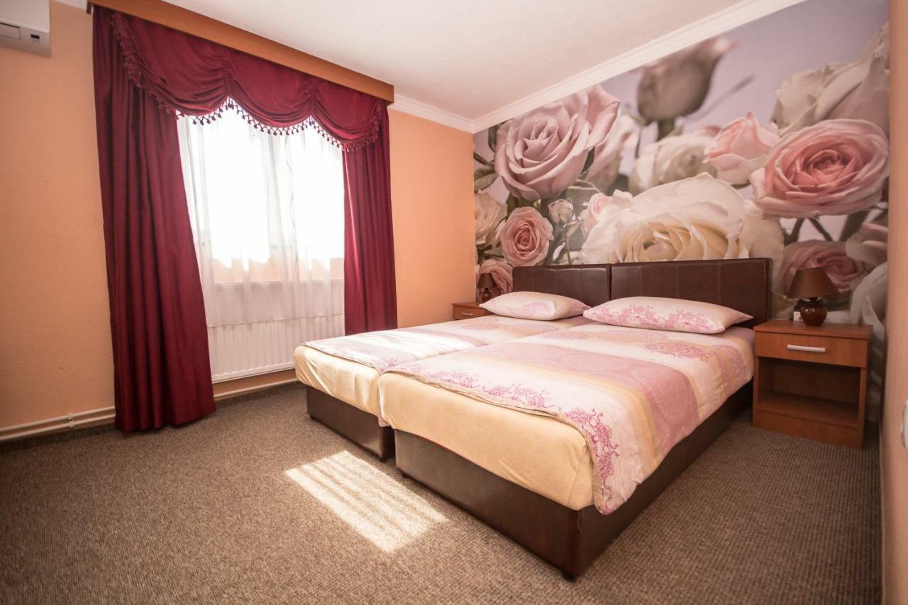 Hotel Drumski Raj Svilajnac Esterno foto
