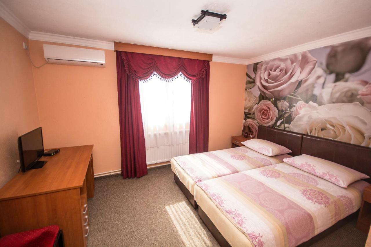 Hotel Drumski Raj Svilajnac Esterno foto