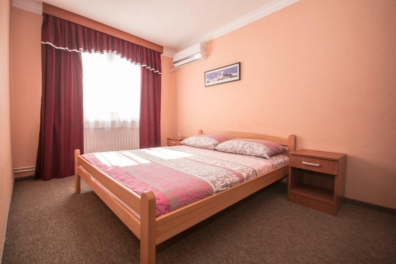 Hotel Drumski Raj Svilajnac Esterno foto